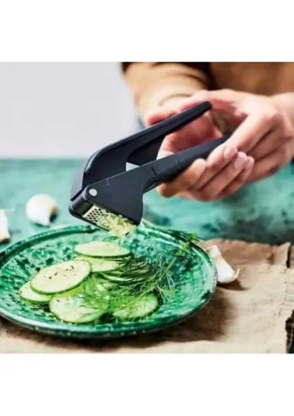 Tupperware Sarımsak Ezici